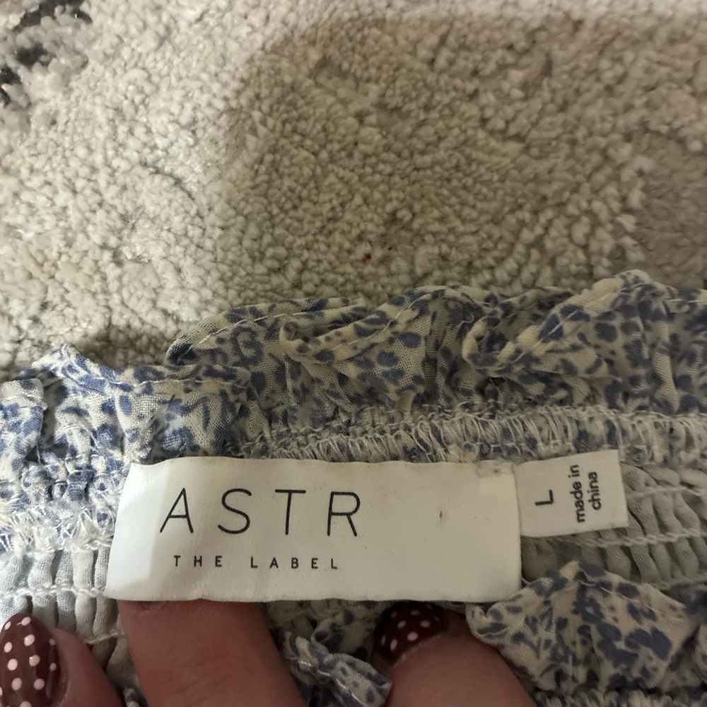 Astr Blue Floral Puff Sleeve Blouse - Picture 2 of 2